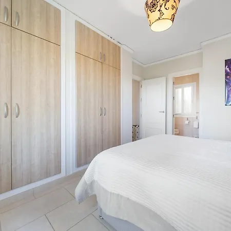 Villa Wonderful Family With Sea View, El Rosario Marbella