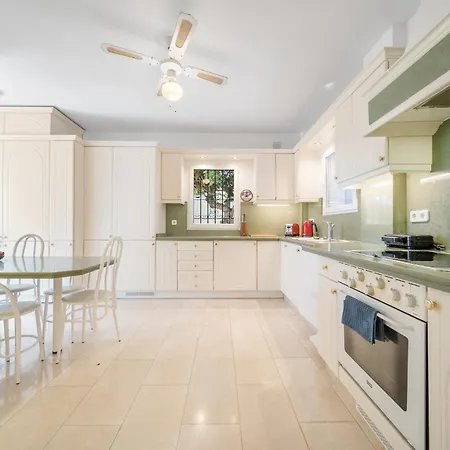 Wonderful Family With Sea View, El Rosario Villa Marbella